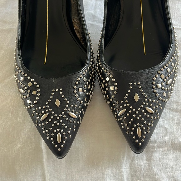 Neiman Marcus NWT Lola Cruz Black Pointy Toe Studded Pump Hot Dance FUN🌈 - Picture 2 of 8